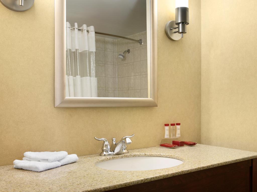 Ramada By Wyndham Niagara Falls/Fallsview Cameră foto