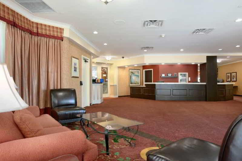 Ramada By Wyndham Niagara Falls/Fallsview Exterior foto